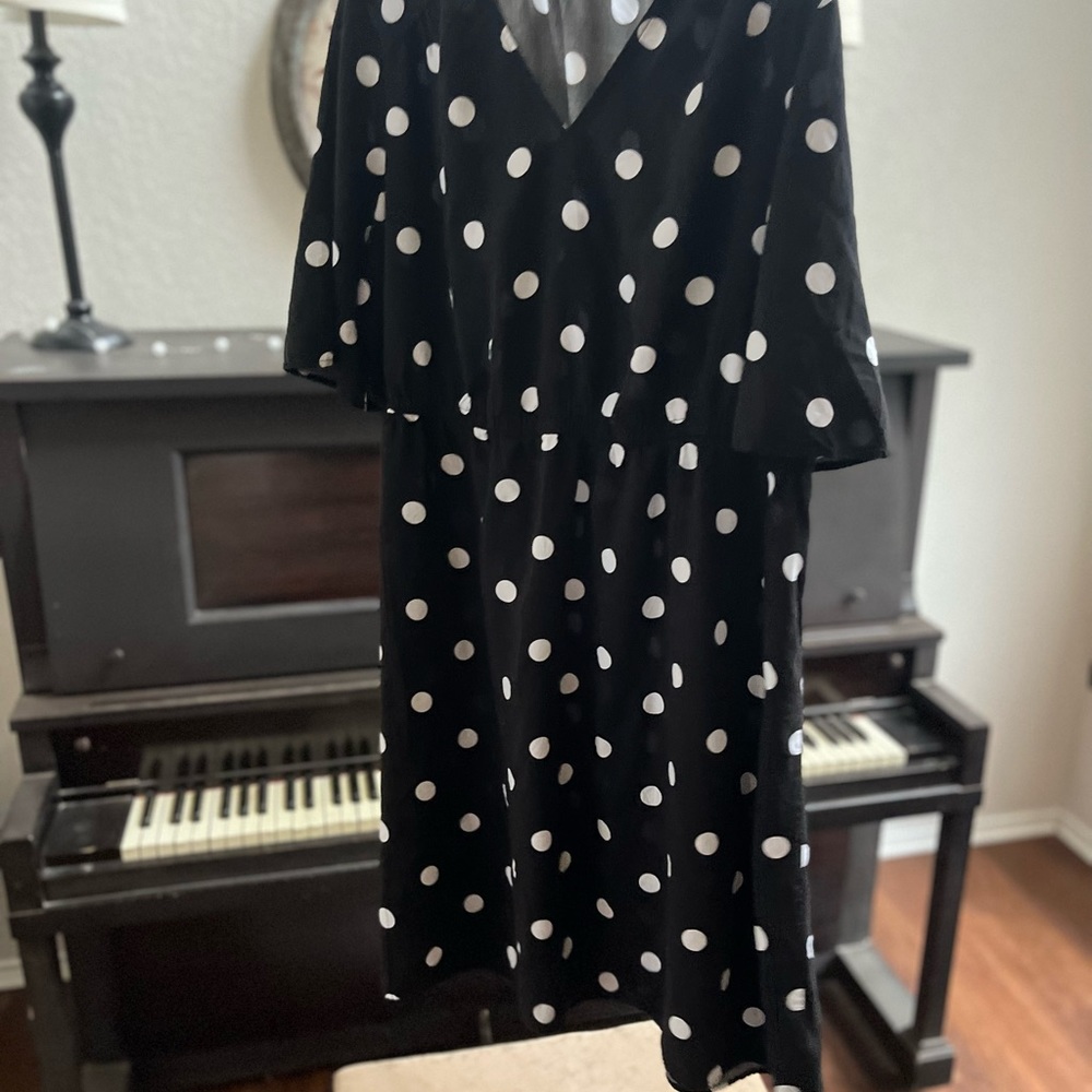 Old Navy XXL black and white